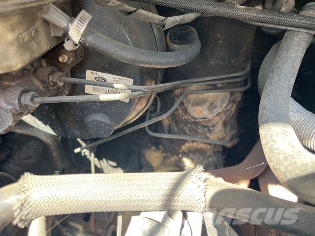 Ford Transit Transporterek