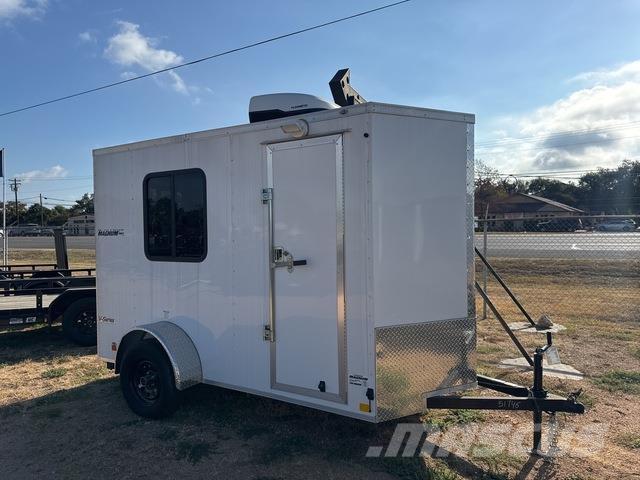 Forest River  Dobozos pótkocsik