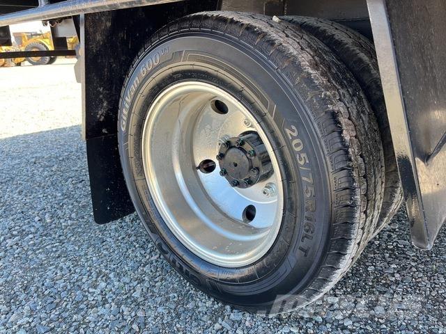 Foton T5 Platós / Ponyvás teherautók