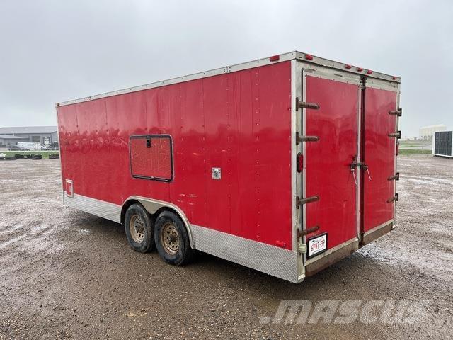  Freedom Dobozos pótkocsik