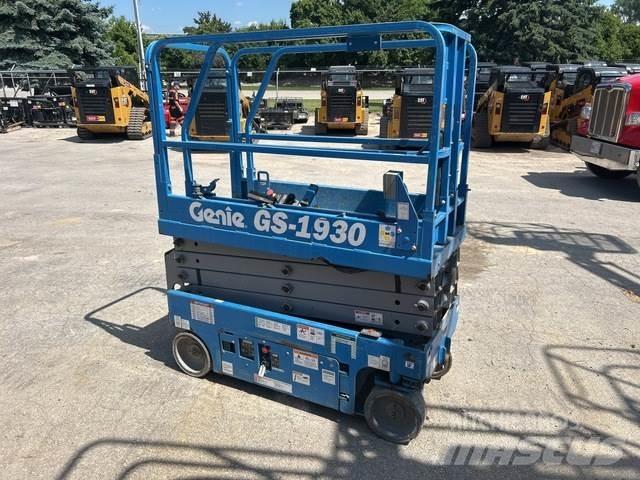 Genie 1930 Ollós emelők