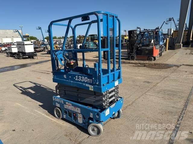 Genie GS-1330M Ollós emelők