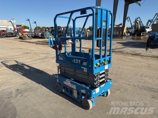 Genie GS-1330M Ollós emelők
