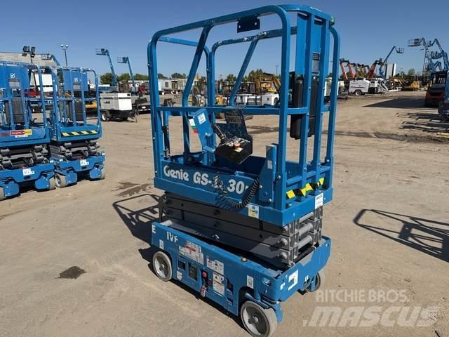 Genie GS-1330M Ollós emelők