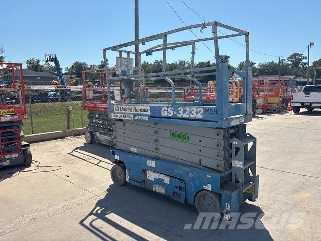 Genie GS-3232 Ollós emelők