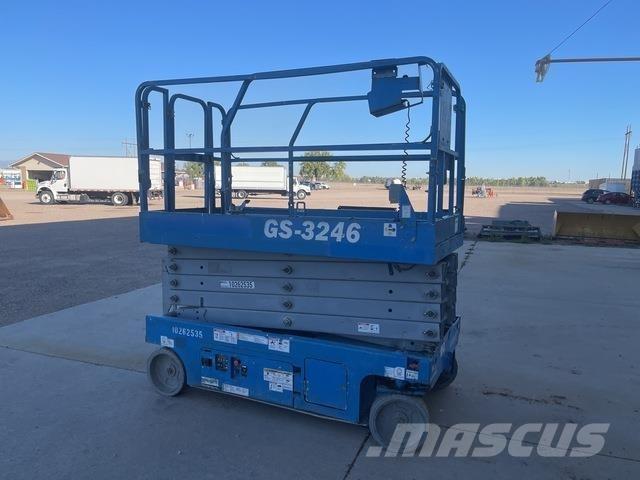 Genie GS-3246 Ollós emelők