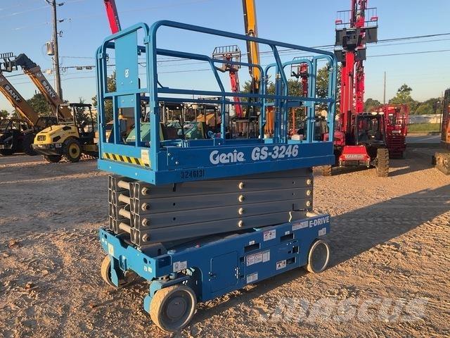 Genie GS-3246 Ollós emelők