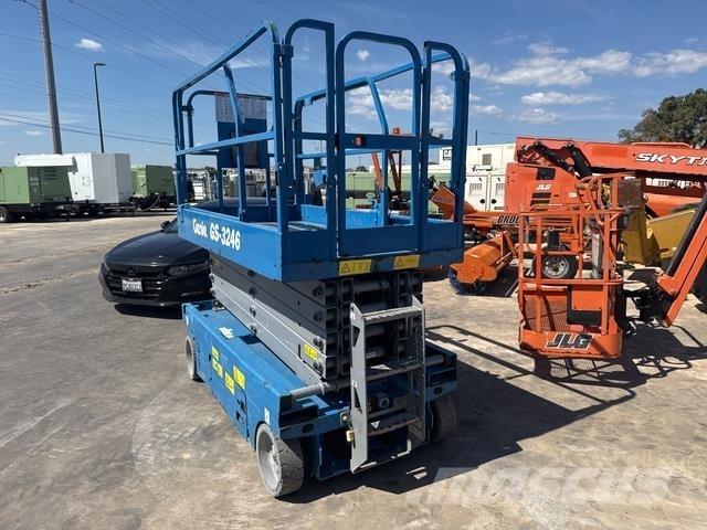 Genie GS-3246 Ollós emelők