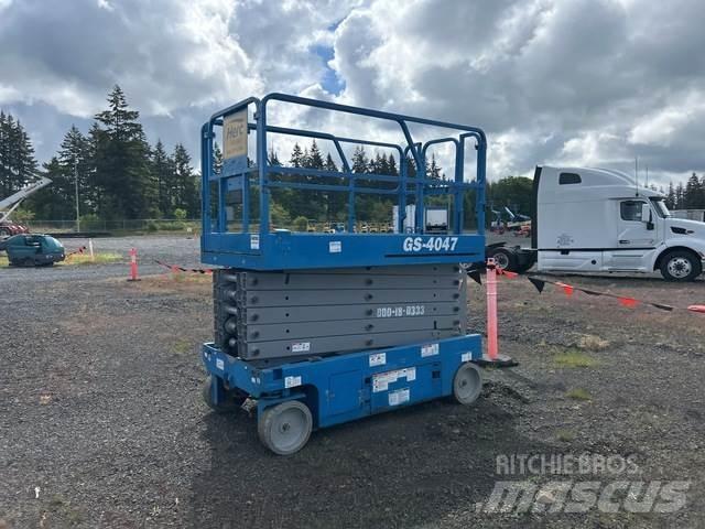 Genie GS-4047 Ollós emelők