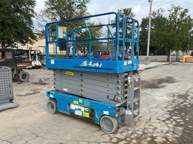 Genie GS-4047 Ollós emelők