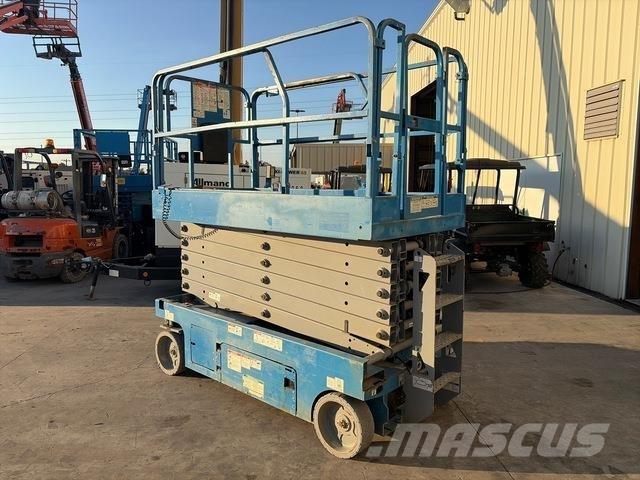 Genie GS-4047 Ollós emelők