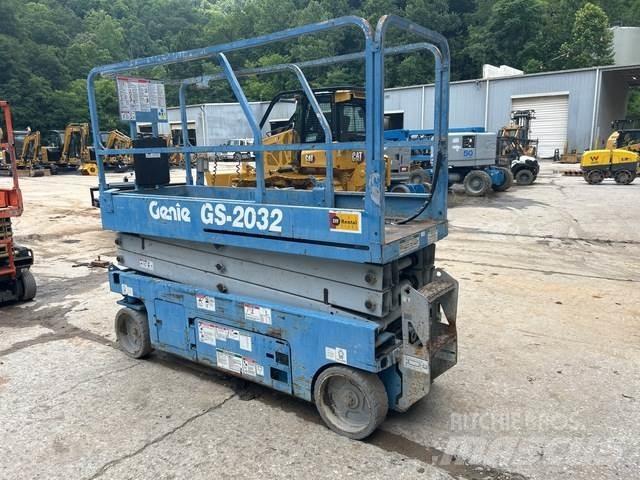 Genie GS2032 Ollós emelők