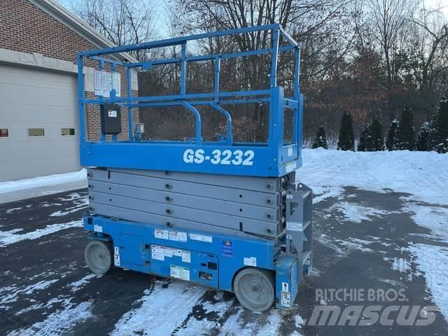 Genie GS3232 Ollós emelők