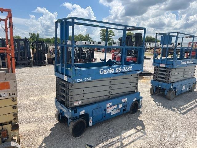 Genie GS3232 Ollós emelők