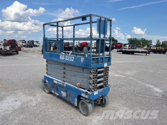 Genie GS3232 Ollós emelők