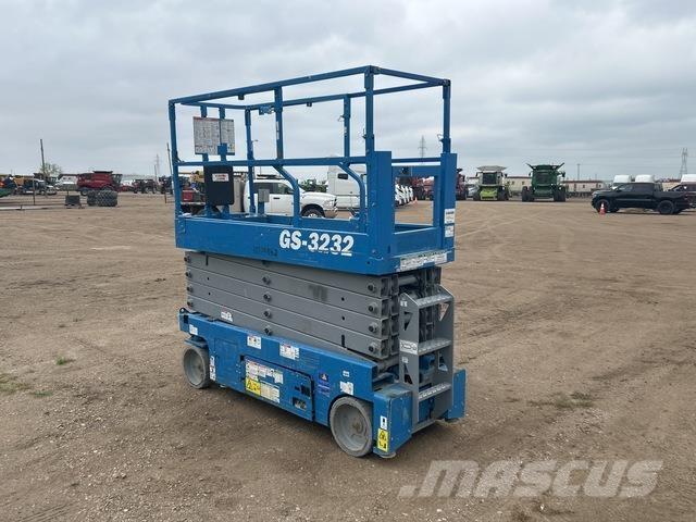 Genie GS3232 Ollós emelők