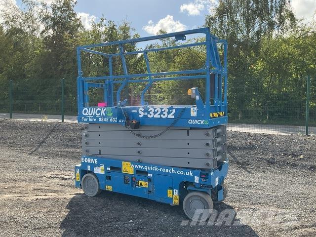 Genie GS3232 Ollós emelők