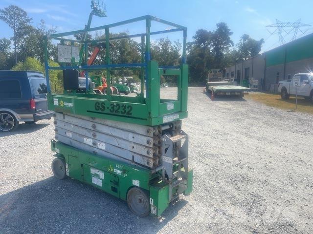 Genie GS3232 Ollós emelők