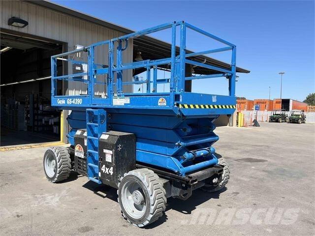 Genie GS4390RT Ollós emelők
