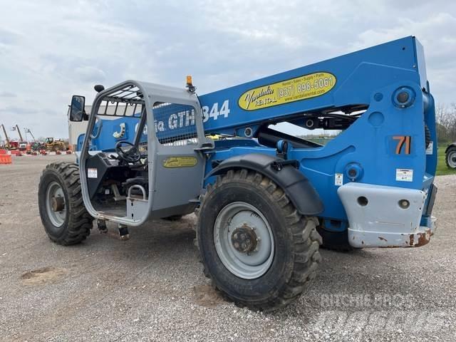 Genie GTH-844 Teleszkópos rakodók