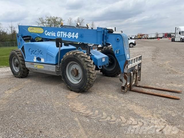 Genie GTH-844 Teleszkópos rakodók