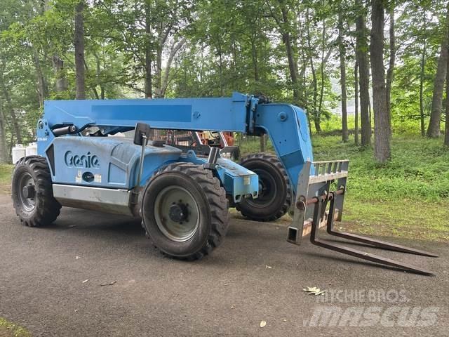 Genie GTH-844 Teleszkópos rakodók