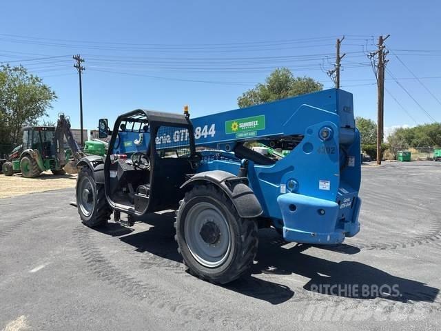 Genie GTH-844 Teleszkópos rakodók