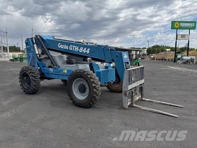 Genie GTH-844 Teleszkópos rakodók