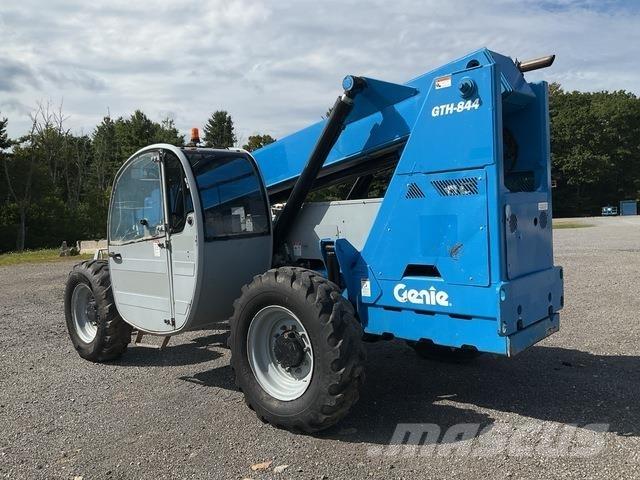 Genie GTH-844 Teleszkópos rakodók