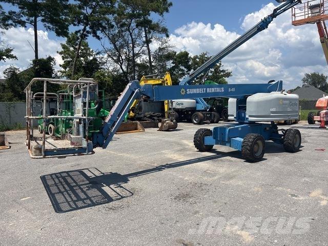 Genie S-45 Teleszkópos emelők