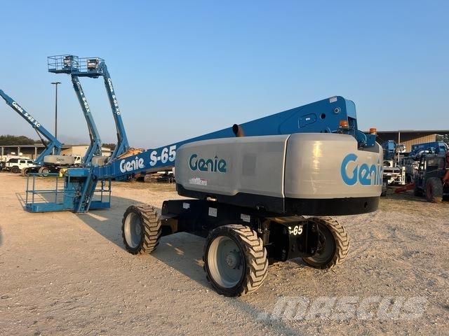 Genie S-65 Teleszkópos emelők