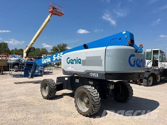 Genie S-65 Teleszkópos emelők