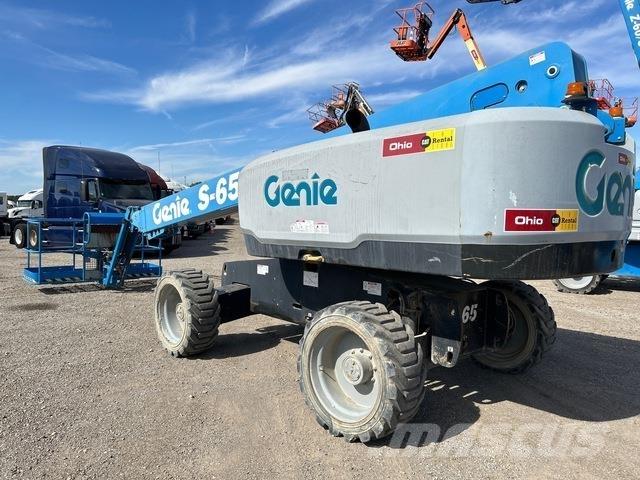Genie S-65 Teleszkópos emelők