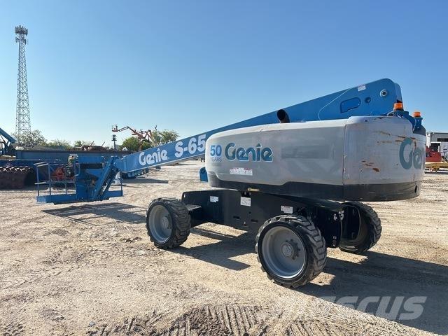 Genie S-65 Teleszkópos emelők
