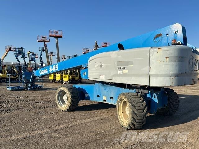 Genie S-85 Teleszkópos emelők