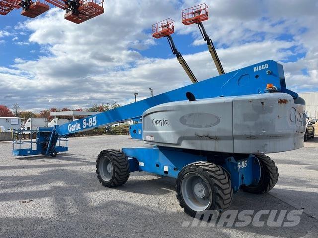 Genie S-85 Teleszkópos emelők