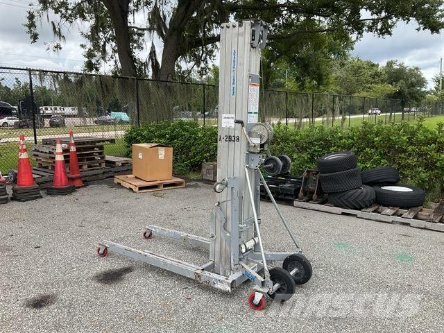 Genie SLC24 Csörlők, emelőberendezések és anyagmozgató liftek