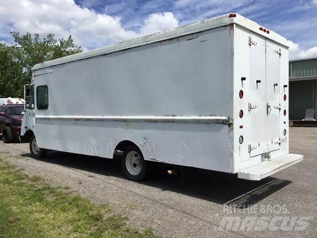 GM P32 Transporterek