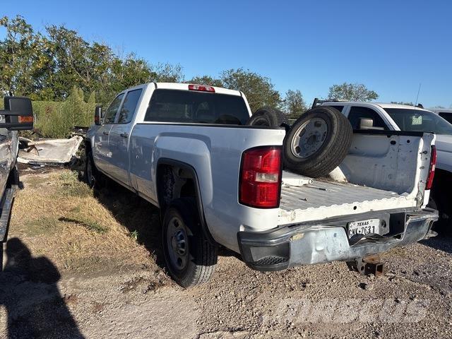 GMC 2500 HD Kis teherszállító/Platós kocsi