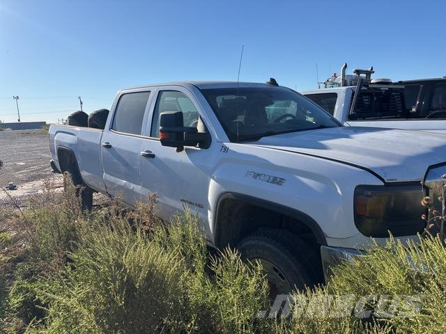 GMC 2500 HD Kis teherszállító/Platós kocsi