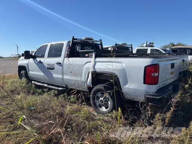 GMC 2500 HD Kis teherszállító/Platós kocsi