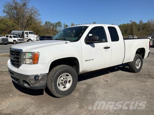 GMC 2500 HD Kis teherszállító/Platós kocsi