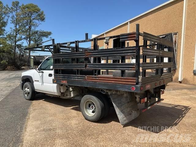 GMC 3500 Platós / Ponyvás teherautók