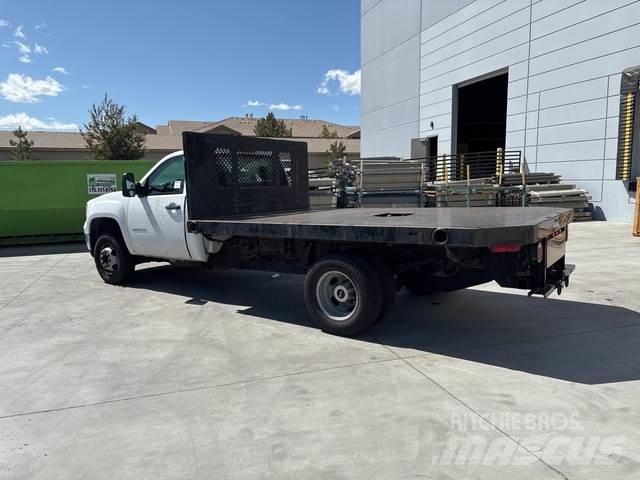 GMC 3500 Platós / Ponyvás teherautók