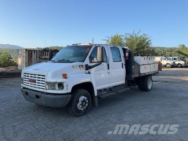 GMC C5500 Platós / Ponyvás teherautók
