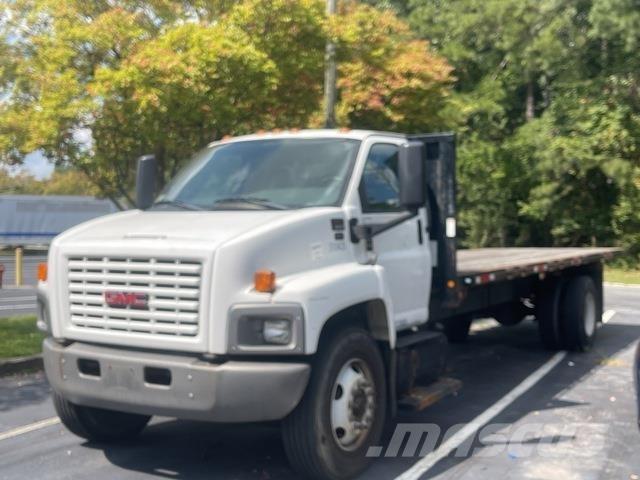 GMC C6500 Platós / Ponyvás teherautók