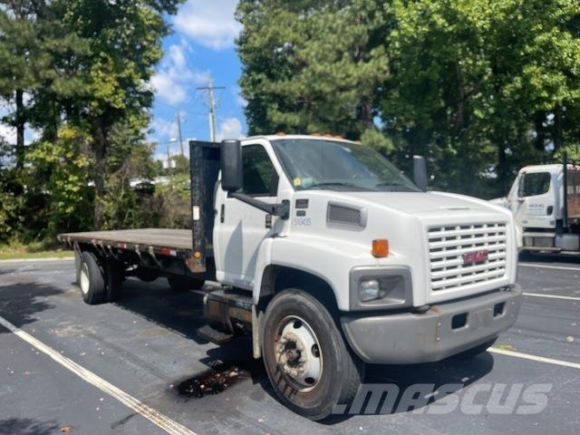 GMC C6500 Platós / Ponyvás teherautók