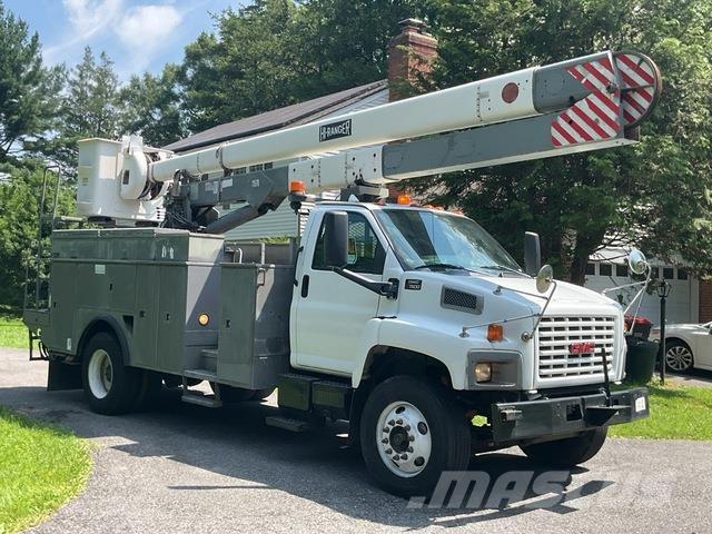 GMC C7500 Teherautóra szerelt emelők és állványok