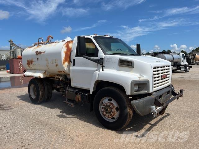 GMC C7500 Vízszállító teherautók