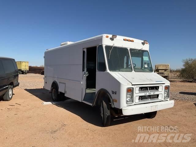 GMC P3500 Transporterek